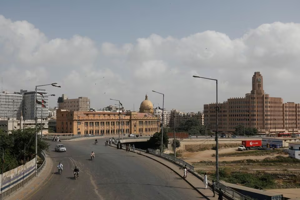 آتش‌سوزی در فروشگاهی در کراچی جان دستکم ۹ نفر را گرفت