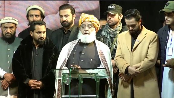 فضل الرحمان: عجیبه ده چې د افغانستان یو انار پاکستان ته نهشي راتلای نو ترهګر څنګه راځي؟