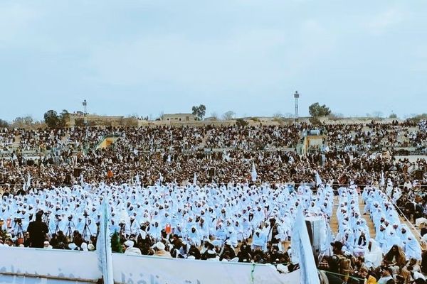 طالبان تمنع وسائل الإعلام من التصوير في المدارس الدينية