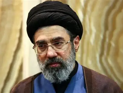 مجتبی خامنه‌يي: دښمن د ټولنیز درز او تجزیې رامنځته کولو په لټه کې دی