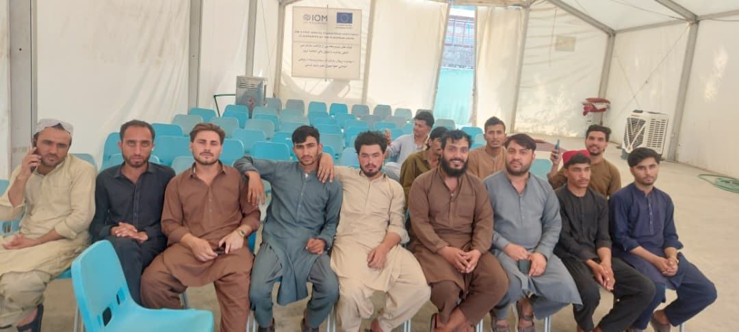 د طالبانو د کډوالو وزارت: د پاکستان له زندانونو ۷۹ افغانان خوشې شوي