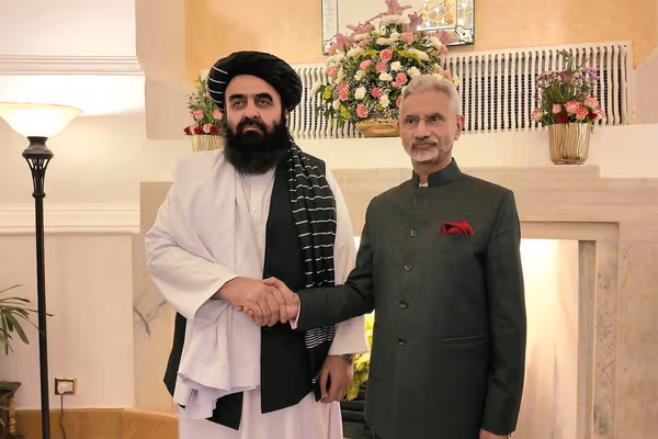 واشنګټن پوسټ: پاکستان د هند او طالبانو له اړیکو اندېښمن دی چې ګواکې دسیسې ورته جوړوي