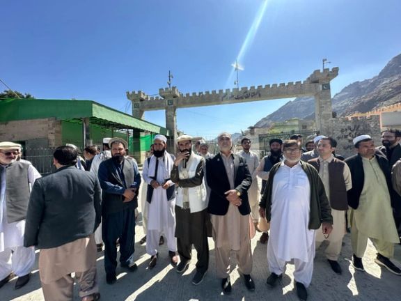 د تورخم جرګې افغان لوری وايي تر اوسه طالبانو پر تاسیساتو کار بندول نه دي منلي