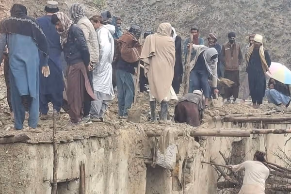 په خوست کې د وروستیو ورښتونو او سېلابونو له امله یو کس مړ او درې نور ټپیان شوي