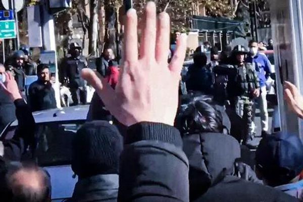 شعار سرنگونی جمهوری اسلامی در پنجمین روز اعتراضات ایران