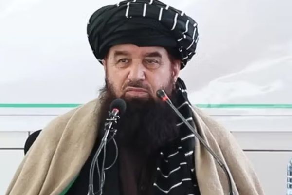 د طالبانو د عدلیې وزیر وايي چې «هیڅ ځمکه مې نه ده غصب کړې»