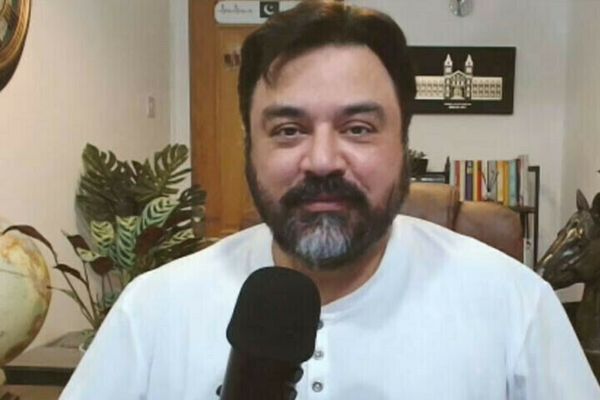 څېړنیز خبریال: پاکستان پوځ په کابل کې د واک بدلون لپاره د طالبانو مخالفینو ناسته تنظیموي