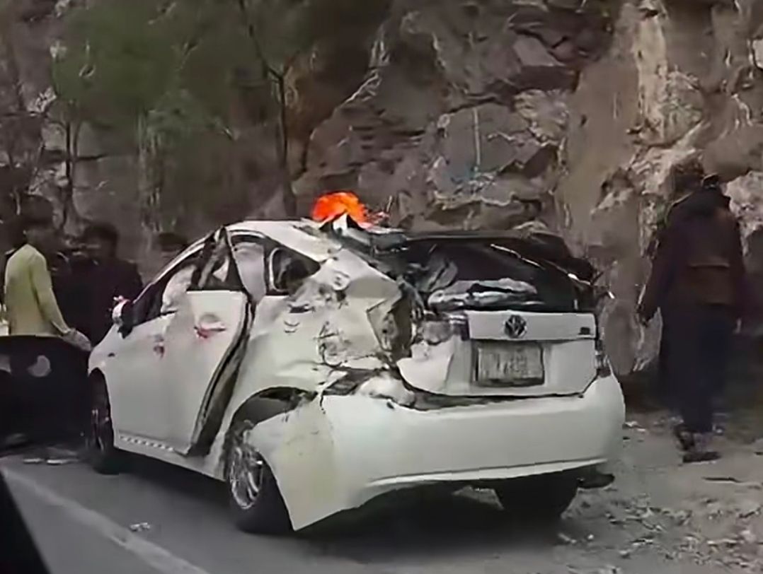 یک شهروند: «نبود نظارت ترافیکی در شاهراه‌ها هر روز جان مردم را می‌گیرد»