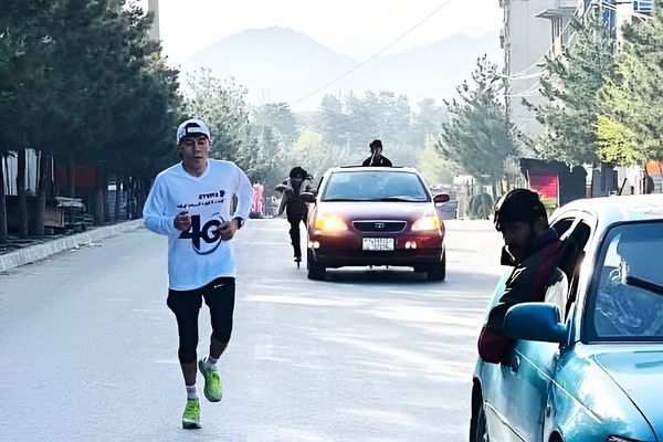 رقابت ۱۵۰ ورزشکار در مسابقه دوش پنج کیلومتری کابل