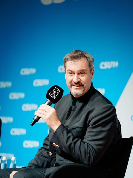 د جرمني د بایرن ایالت سر وزیر وايي ۲۰۰ افغان مجرمان باید سملاسي خپل هېواد ته «وشړل شي»