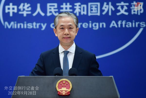 چین: جامعه جهانی به تشکیل دولتی فراگیر در افغانستان کمک کند