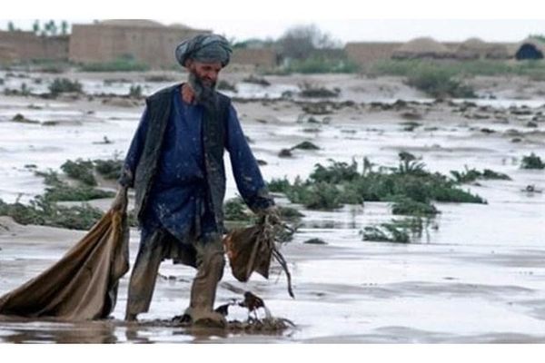 په تېرو دریو ورځو کې د ورښتونو او سیلابونو له امله ۱۲ افغانان مړه او ۱۱ نور ټپیان شوي