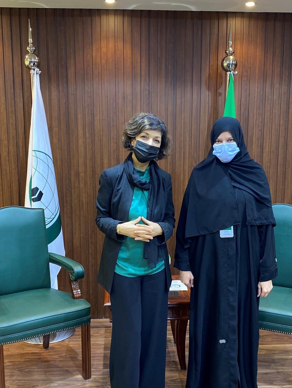 سفر رینا امیری به دوحه؛ "با متحدان امریکا در مورد آموزش و اشتغال زنان افغانستان صحبت کردم"