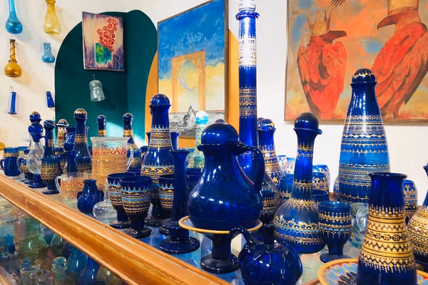 د هرات یو شمېر دودیز ښیښه يي لوښي امریکا او اروپا ته صادر شوي