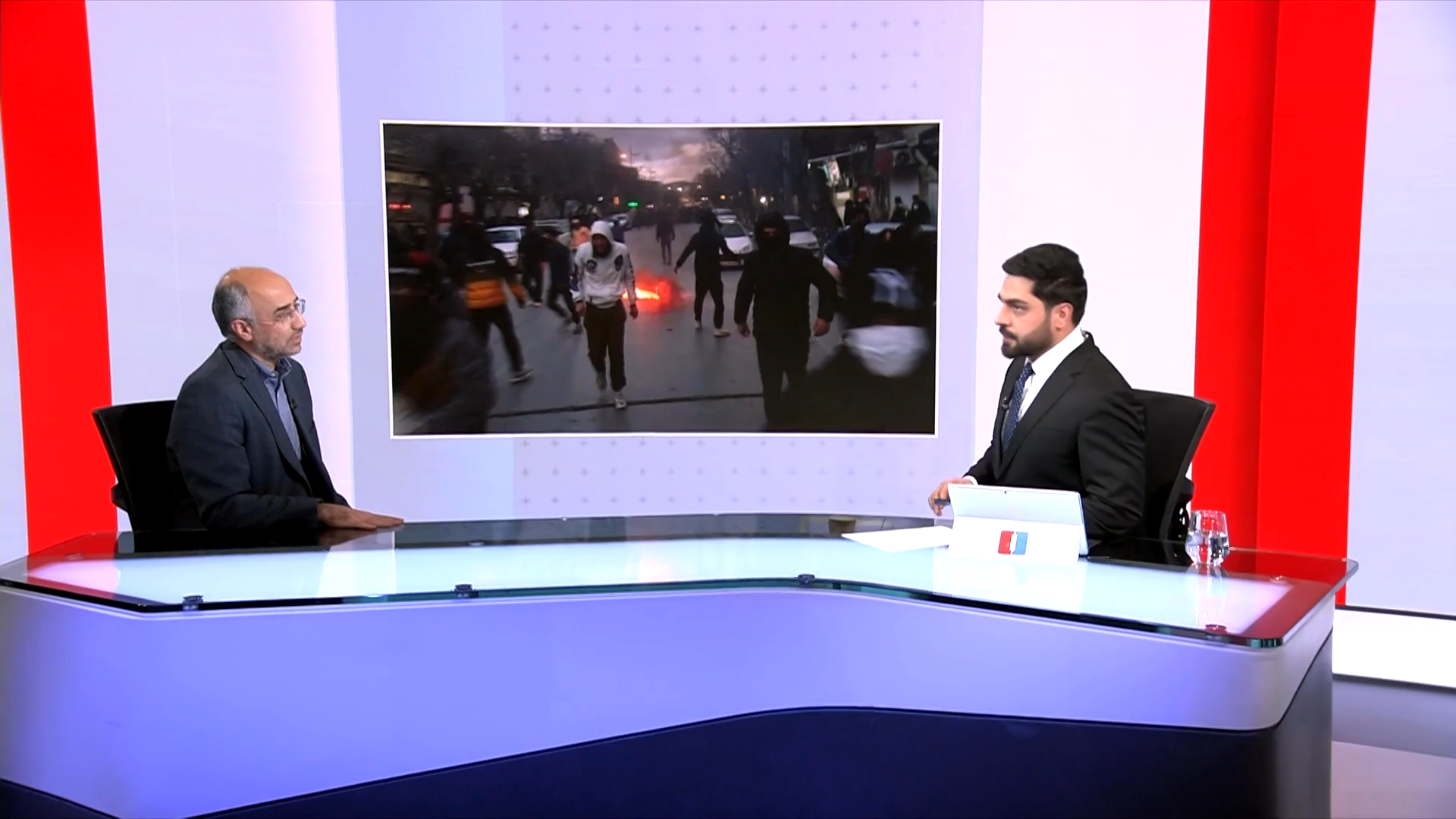 کاظیمان: شبه‌نظامیان وابسته به سپاه در سرکوب معترضان نقش دارند