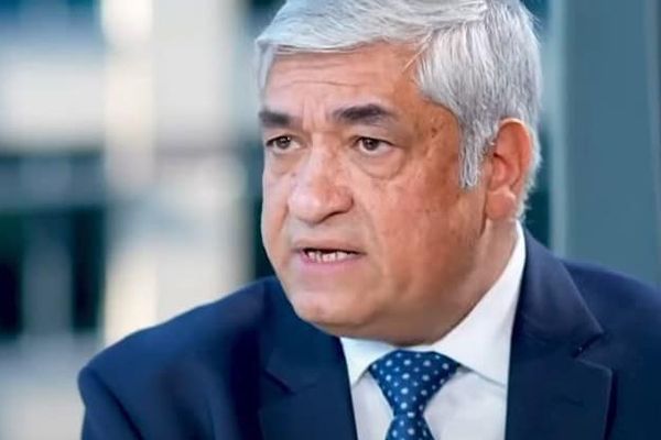 پخوانی لوی څارنوال: ګاونډیانو افغان کډوال له بشري حقونو محروم کړي