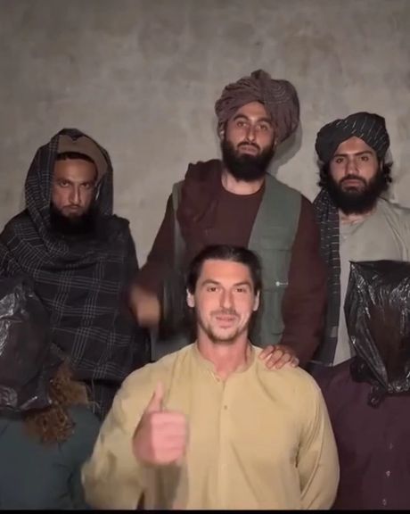 طالبان افغانستان د بهرنيو سېلانيانو لپاره د یوه امن هېواد په توګه انځوروي