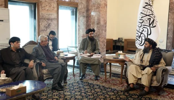 مبعوث باكستان السابق يدعو إلى إطلاق عمليات قائمة على المعلومات داخل أفغانستان