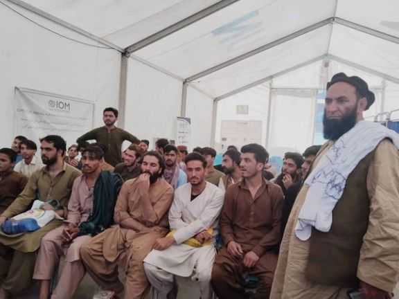 طالبان: د پاکستان له زندانونو ۳۰۰ تنه افغان کډوال خوشې شوي دي