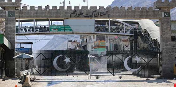 د تورخم دروازه د باروړونکو موټرو پر مخ وتړل شوه