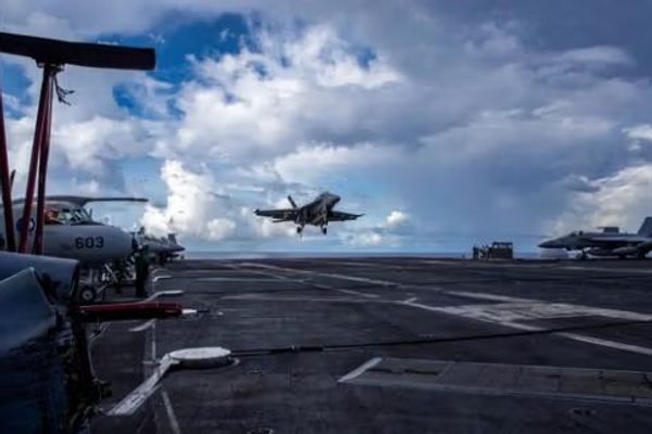 د اسراییل ۱۳ شبکه: راتلونکې اوونۍ به پر ایران د امریکا د برید برخلیک روښانه شي