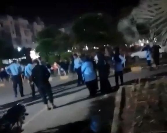 پاکستاني پولیسو د اسلام اباد په یوه ښارګوټي کې یو شمېر بې اسناده افغانان نیولي دي