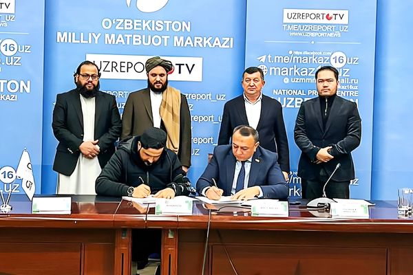 امضای تفاهمنامه همکاری میان افغانستان و اوزبیکستان برای توسعه ورزش کریکت