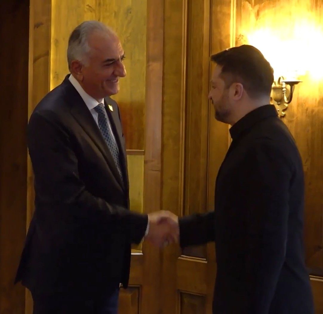 در حاشیه نشست مونیخ؛ زلنسکی و رضا پهلوی با هم دیدار کردند