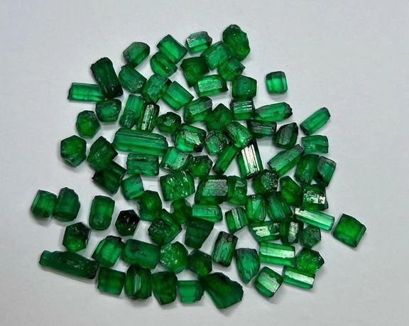 طالبان به ۵۵۰ شرکت برای استخراج زمرد پنجشیر مجوز داد