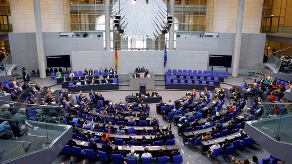 پارلمان آلمان الحاق خانواده پناهجویان دارای حمایت فرعی را تعلیق کرد