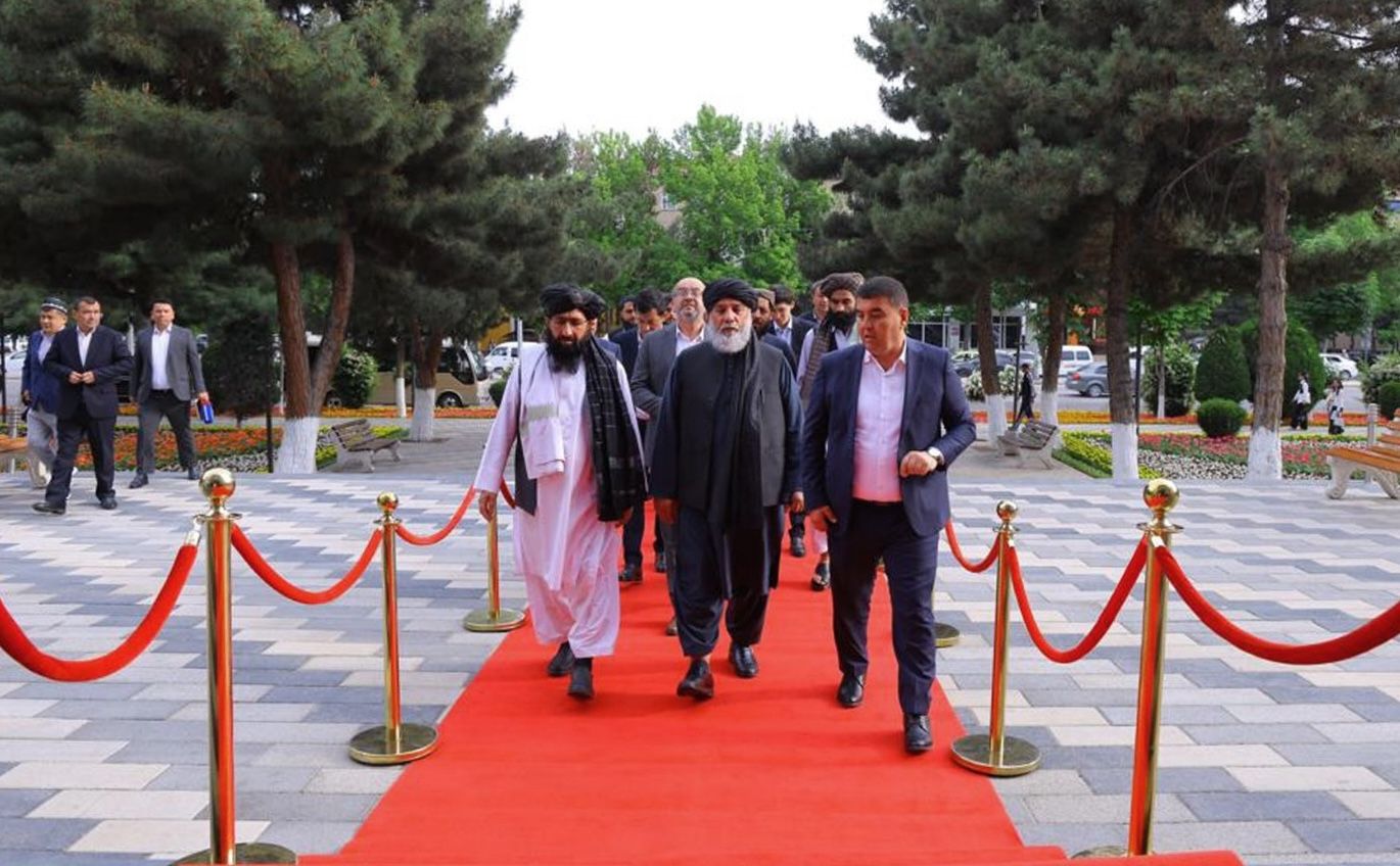 طالبانو د ازبکستان له چارواکو سره په بلخ کې د صادراتي مرکز جوړولو په اړه خبرې کړې