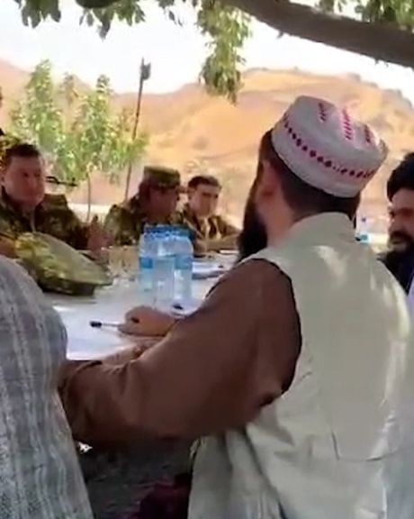 پس از درگیری در مرز، طالبان و تاجیکستان یکدیگر را به پناه دادن مخالفان متهم کردند