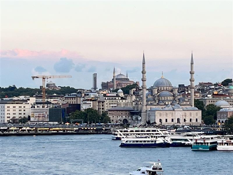 پاکستان و طالبان یکدیگر را بخاطر شکست گفت‌وگوهای استانبول مقصر می‌دانند