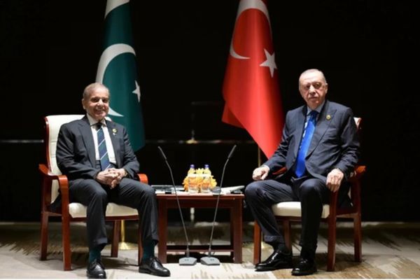 Türkiye Closely Monitoring Pakistan–Taliban Tensions, Says Erdogan