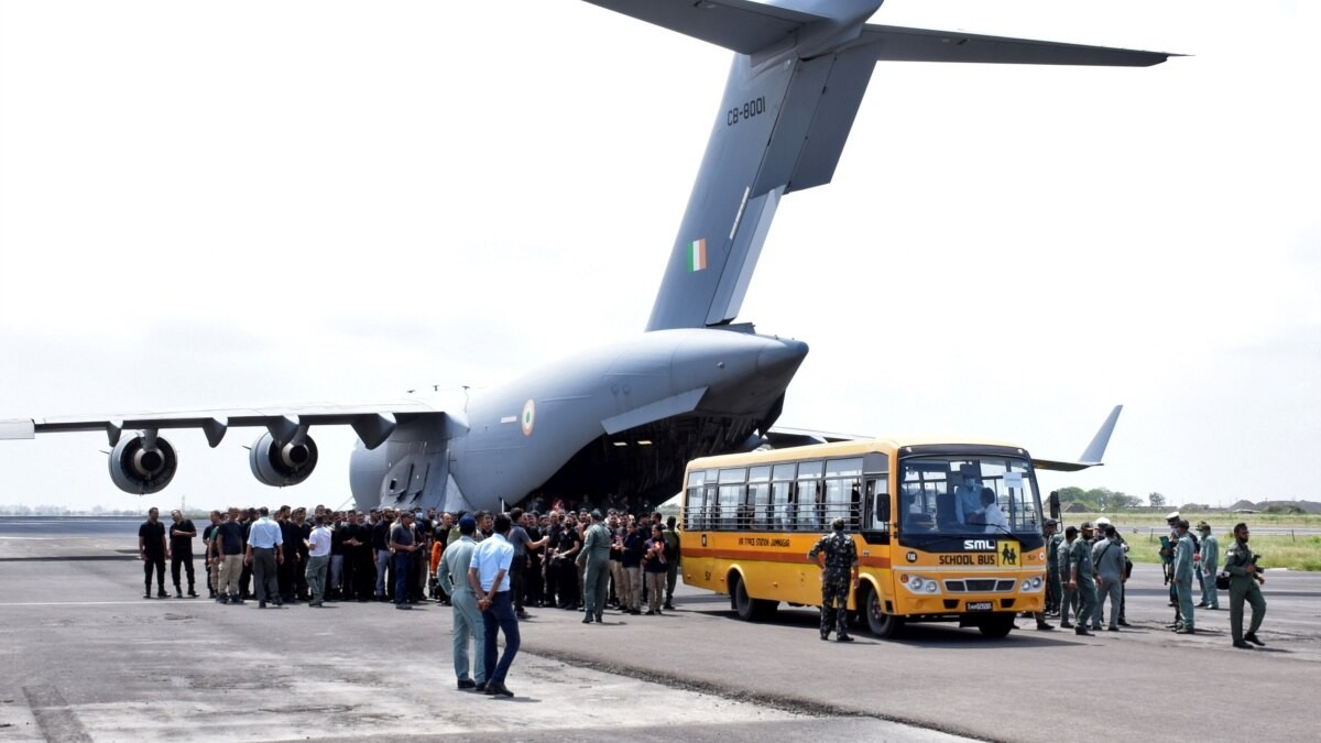 امریکا د افغانستان د جمهوري نظام ۲۸۴ لوړ رتبه چارواکو ته د کډوالۍ دایمي اسناد نه دي ورکړي