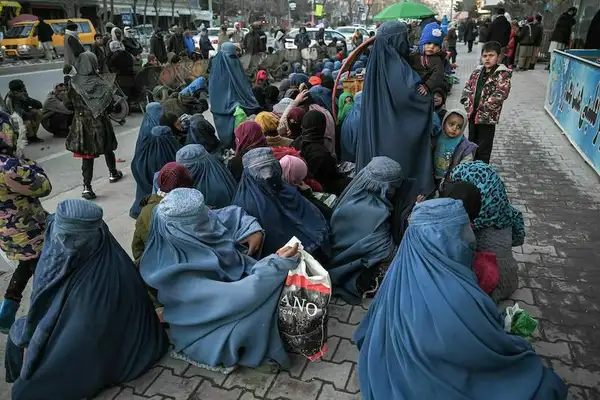 ملګري ملتونه:په افغانستان کې د غذایي نا امنۍ تر ګواښ لاندې له نفوس څخه «۶۰ سلنه» یې ښځې دي