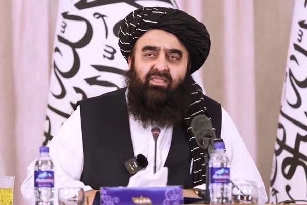 امیرخان متقي: ګاونډیان دې زموږ په اړه کاږه خوبونه نه ويني
