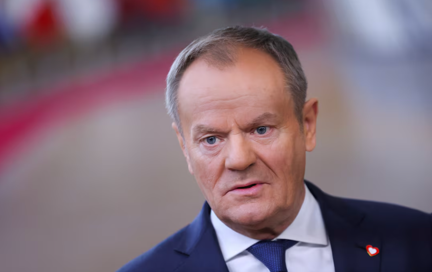 د پولنډ لومړي وزیر پر اروپايي مشرانو غږ کړی چې په اروپا کې د جګړې لپاره چمتووالی ونیسي