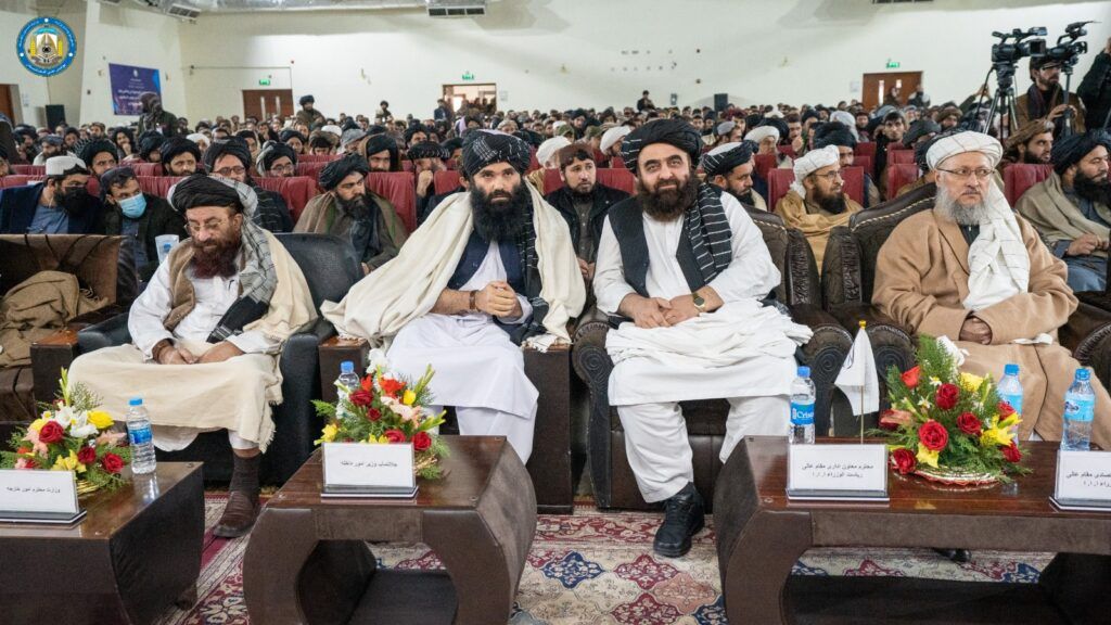 سمیع سادات: حقانی، متقی و شماری از اعضای رهبری طالبان در خدمت استخبارات امریکا اند