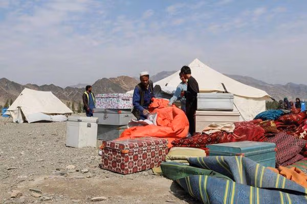 طالبانو له مرستندویه ادارو غوښتي چې د جګړې له امله بې ځایه شویو سره مرستې وکړي