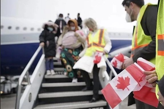 د ۲۰۲۳ میلادي کال تر پایه به شپږ زره افغان کډوال له پاکستان څخه کاناډا ته واستول شي