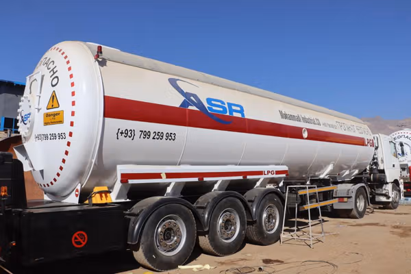 طالبان وايي چې له هرات نه روسیې، ازبکستان او قزاقستان ته د ګازو ټانکرونه صادریږي