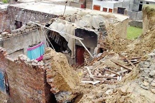 پنجاب کې د یوه دېوال نړېدو له امله دوه ماشومان مړه او پنځه نور ټپیان شوي دي