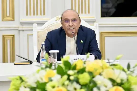 د پاکستان ولسمشر: طالبان د ګاونډیو هېوادونو پرضد بریدونو کې له ترهګرو ډلو ملاتړ کوي