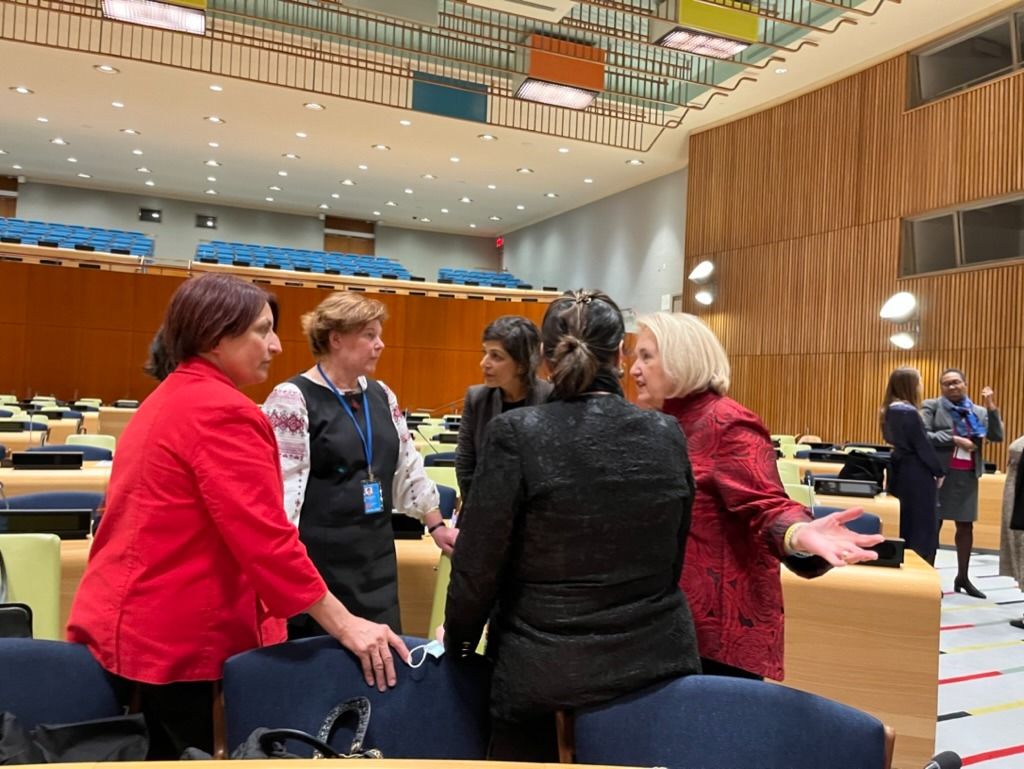 زنان افغانستان و اوکراین خواستار توجه جامعه جهانی به هر دو کشور شدند