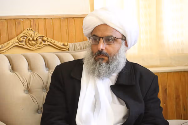 د هرات د لاریونونو په لړ کې د طالبانو والي کابل ته سفر کړی