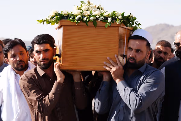 شاپور زدران، ستارهای که بر دوش ستارهها به افغانستان بازگشت
