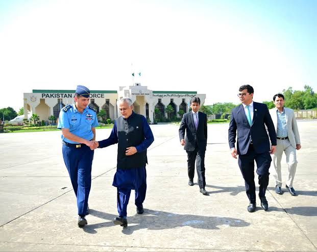 د پاکستان د بهرنیو چارو وزیر اسحاق ډار نن کابل ته سفر کوي