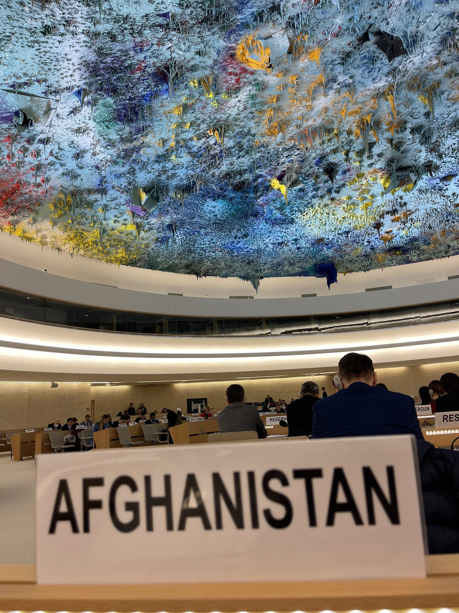 نمایندگی‌های دیپلوماتیک افغانستان: نبود حکومت مشروع، بحران را در افغانستان عمیق‌تر می‌کند