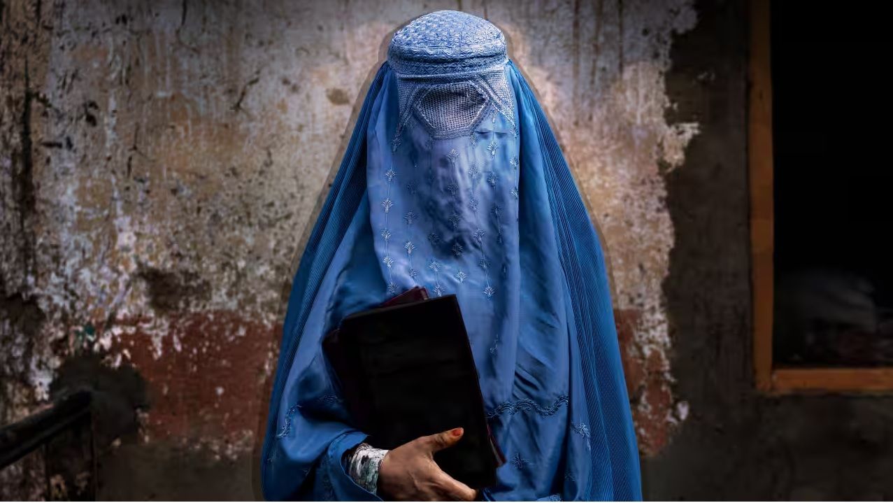 بریتانیا: د طالبانو تګلارې د افغانستان راتلونکی له ګواښ سره مخ کوي